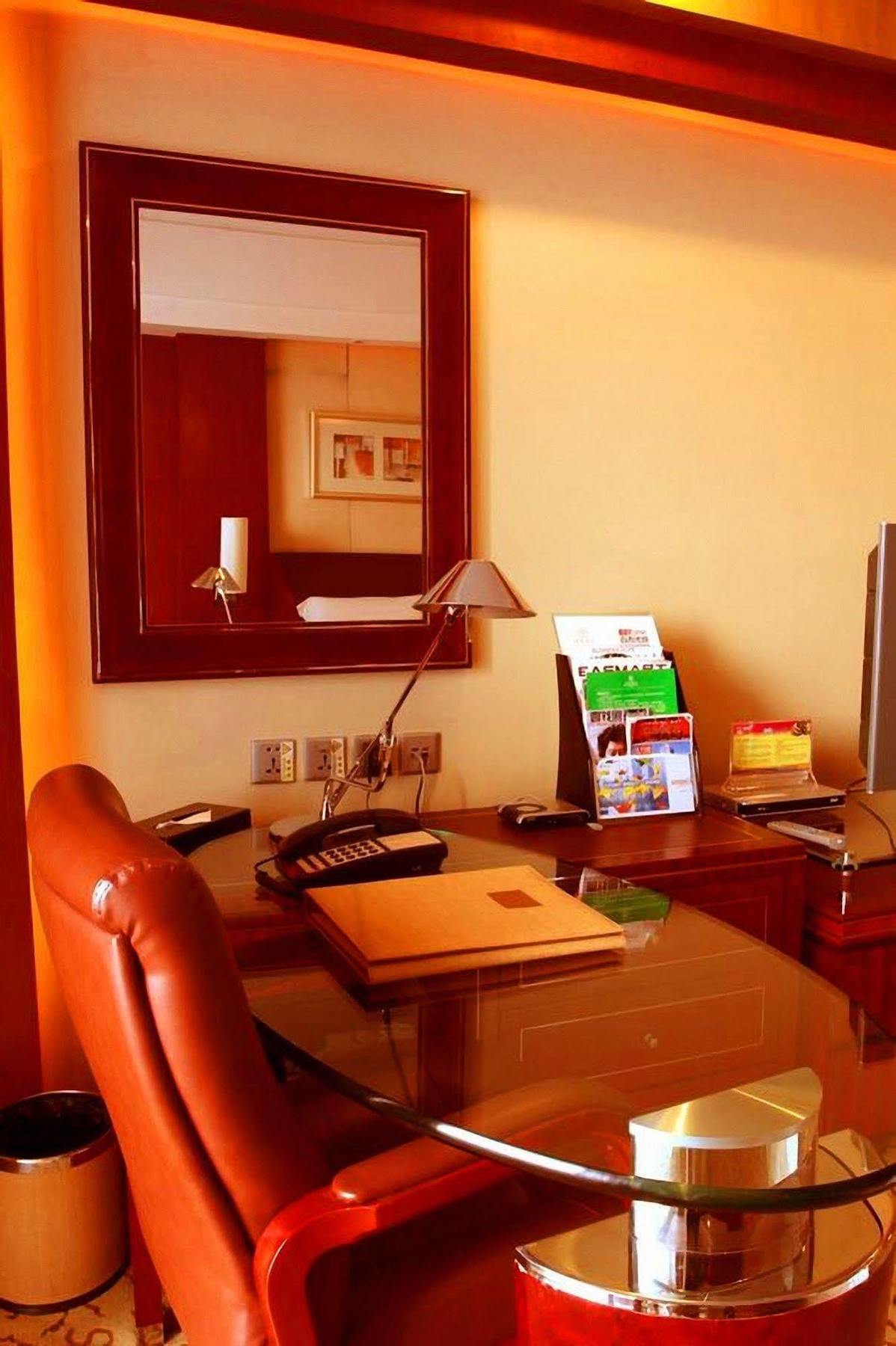 Great Tang Hotel Шанхай Экстерьер фото